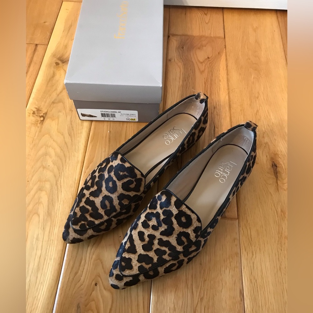 Very cute Franco Sarto leopard leather upper loafers